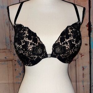 Victoria's Secret Bra Very Sexy Push Up Black Lace Racerback Front Clasp 34DD